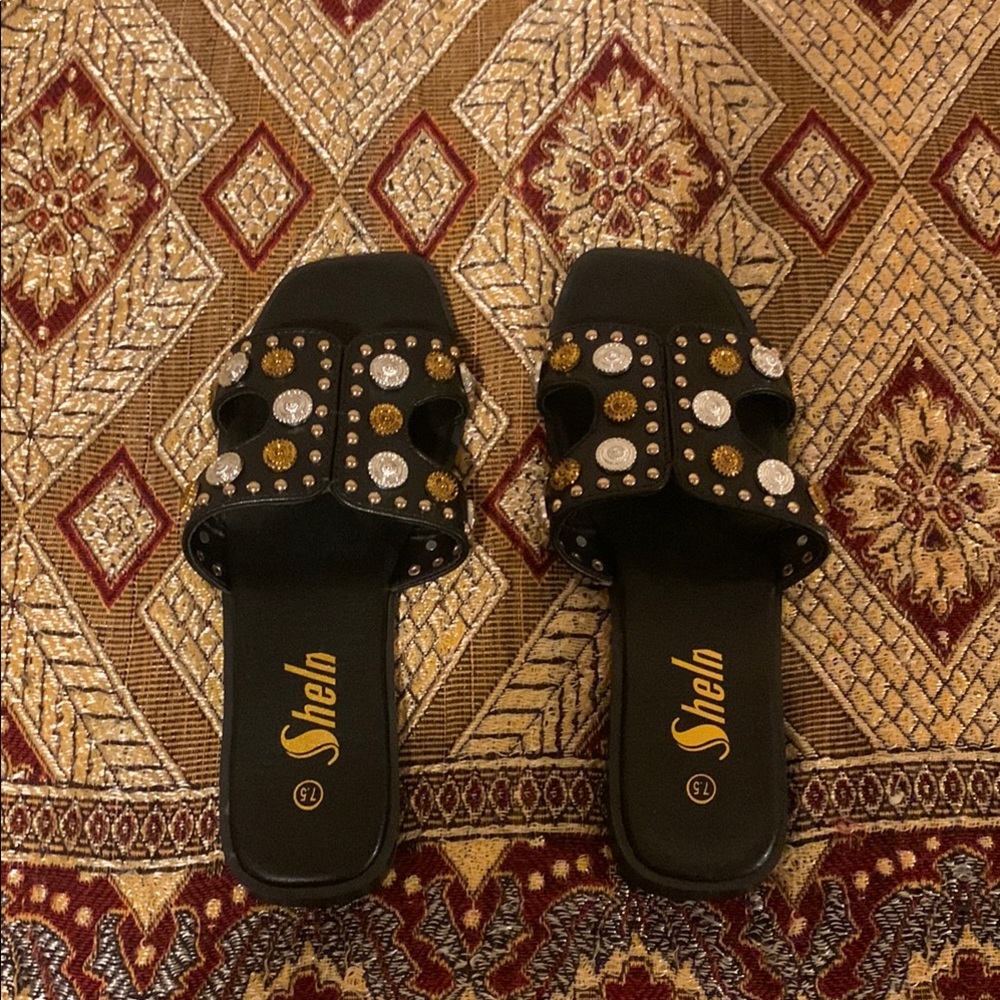 NWOT SHEIN Black and Gold Embellished Sandals - Picture 3 of 5
